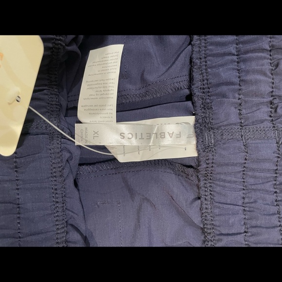Fabletics Franchise Woven Pants Navy Size XL - Picture 5 of 5